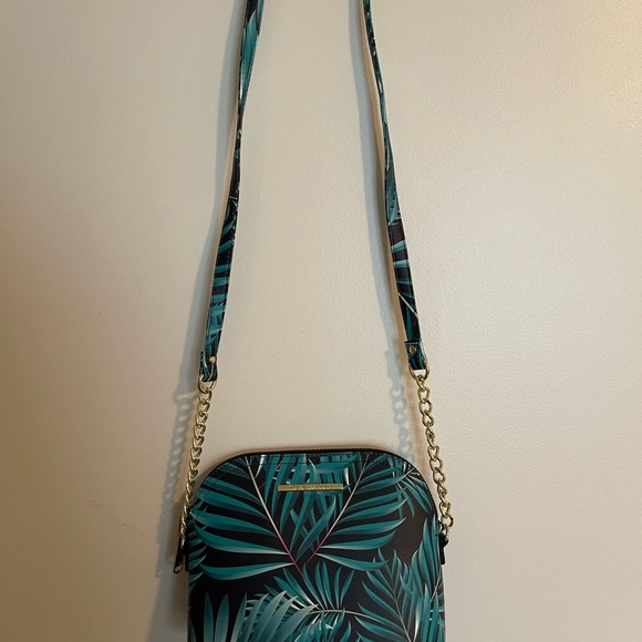 Steve Madden Tropical Handbag - Picture 2 of 4